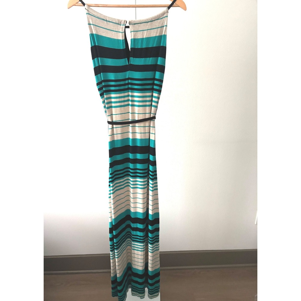 Resort Chic Striped Maxi Dress M Sculpting Side Panels Sleeveless Knit Keyhole - Picture 16 of 16